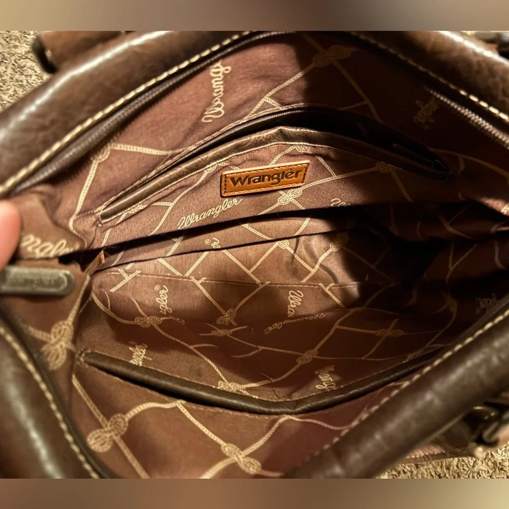 Wrangler Classic Brown Satchel - Picture 3 of 3